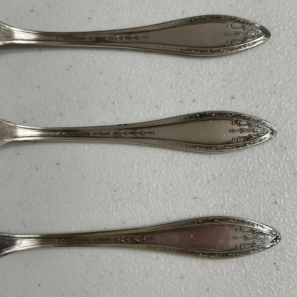 5 Wm.‎ A. Rogers A1 Plus Mystic Coronet Soup Dessert Spoons Silverplate Flatware